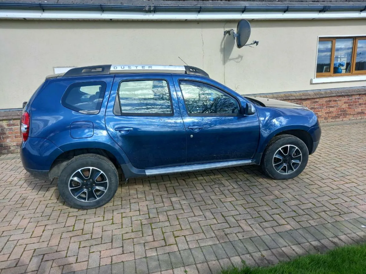 Dacia duster 2018 prestige model - Image 3