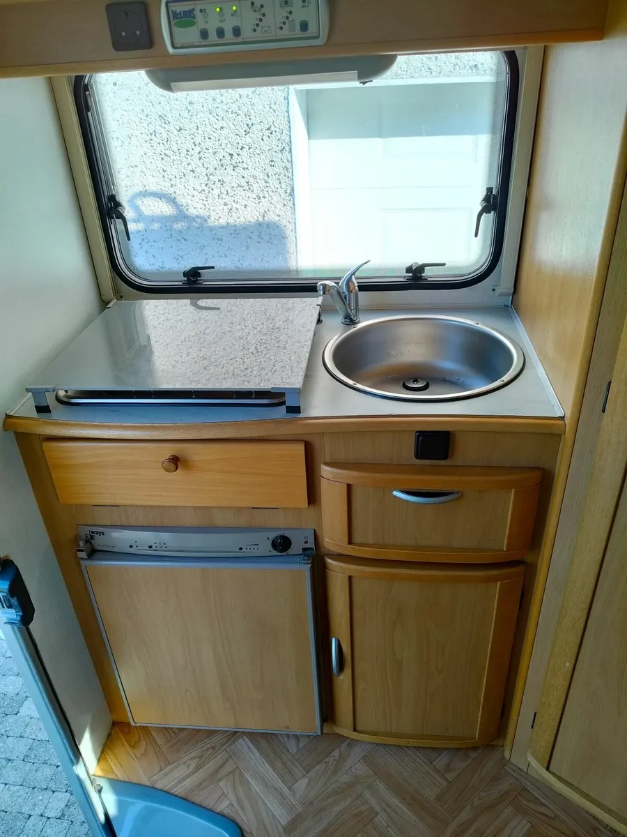 R/H/D motorhome - Image 3