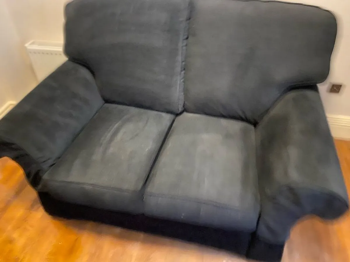 Black sofa - Image 2