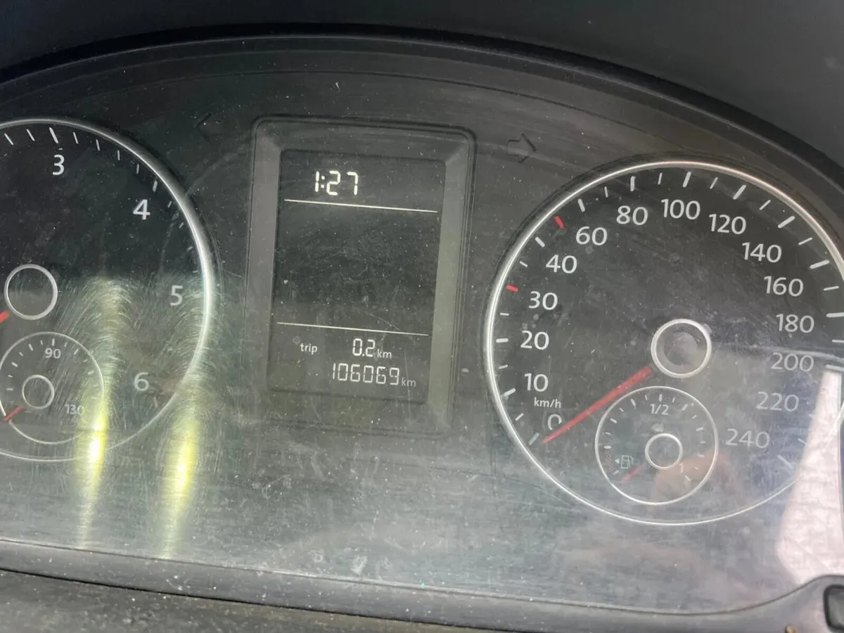 2019 Vw Caddy 2.0 Tdi Driving - Image 3