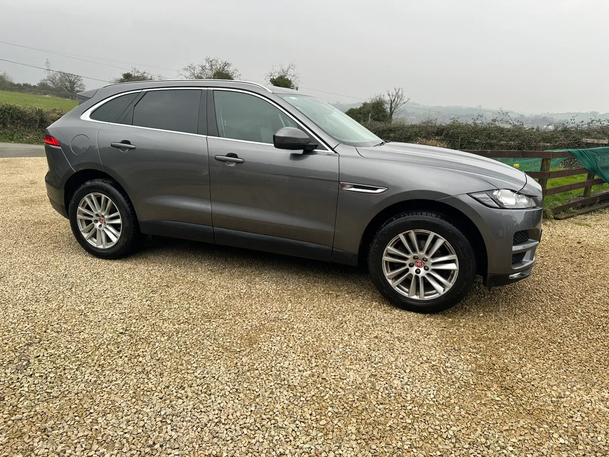 Jaguar F Pace 2.0 D Auto Lovely Jeep - Image 4