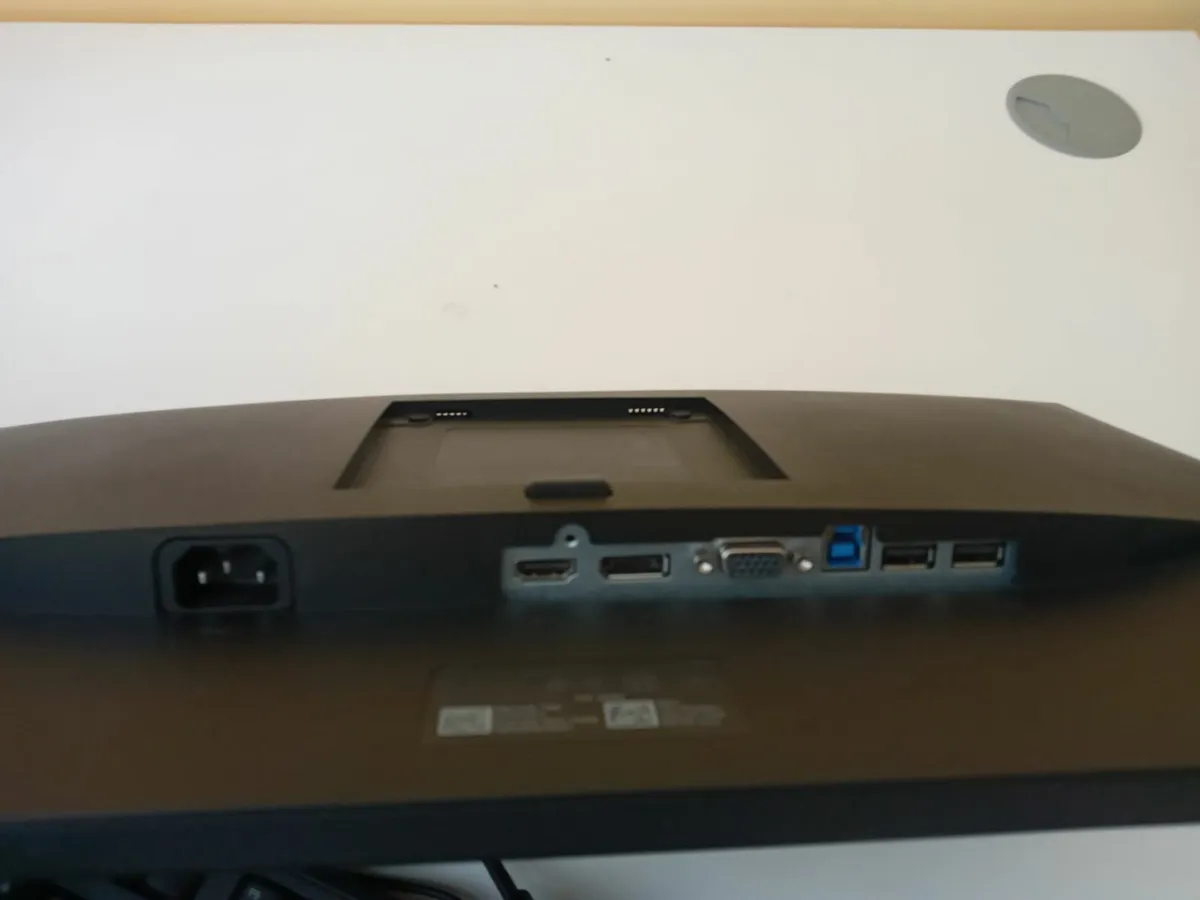 Dell P2319H 23 Inch Monitor for Sale in Excellent - Image 3