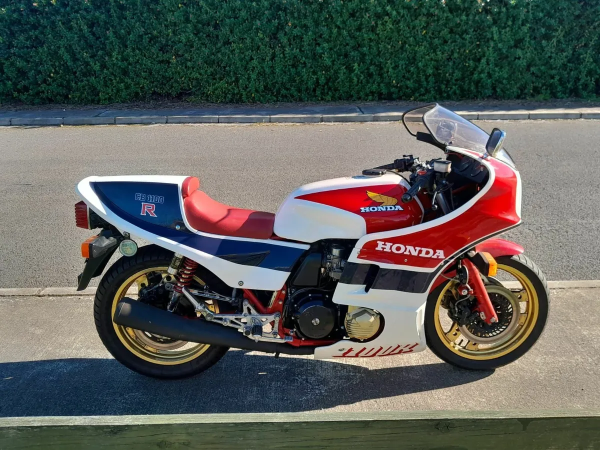 Honda cb1100 rr 1983 - Image 3