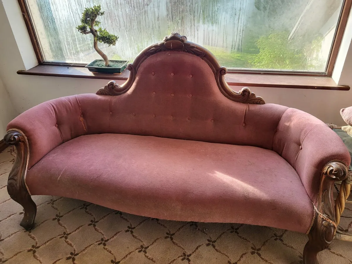 Victorian Sofa - Image 1