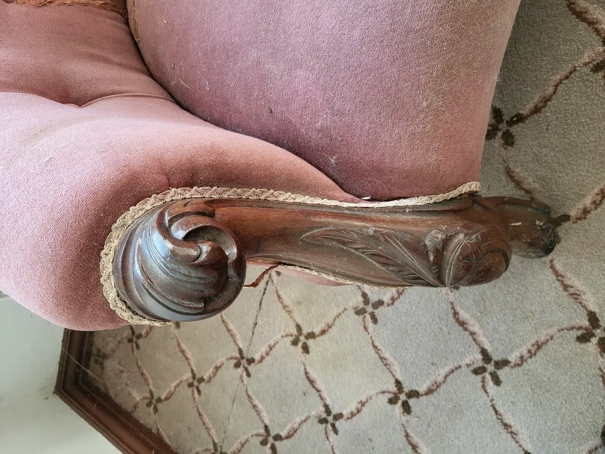 Victorian Sofa - Image 4