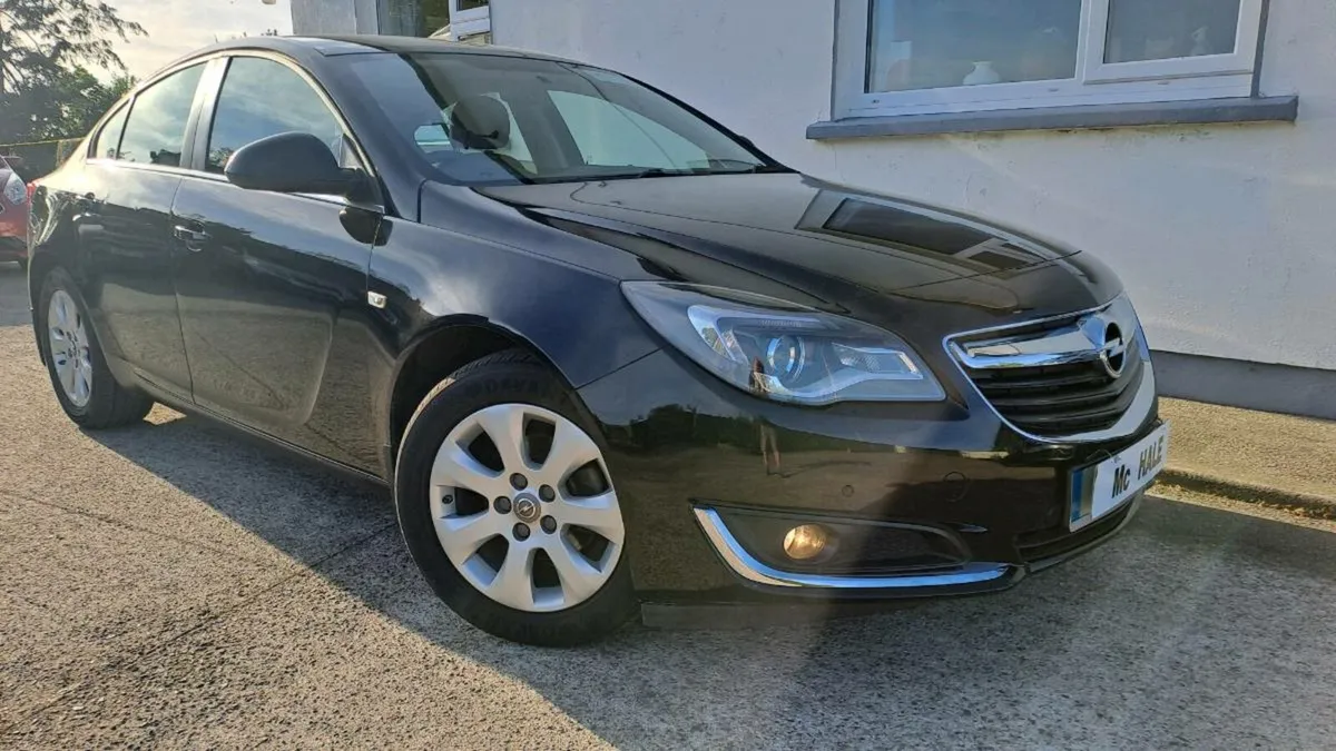 2017 Opel Insignia SC Petrol ~Excellent Condition~ - Image 2