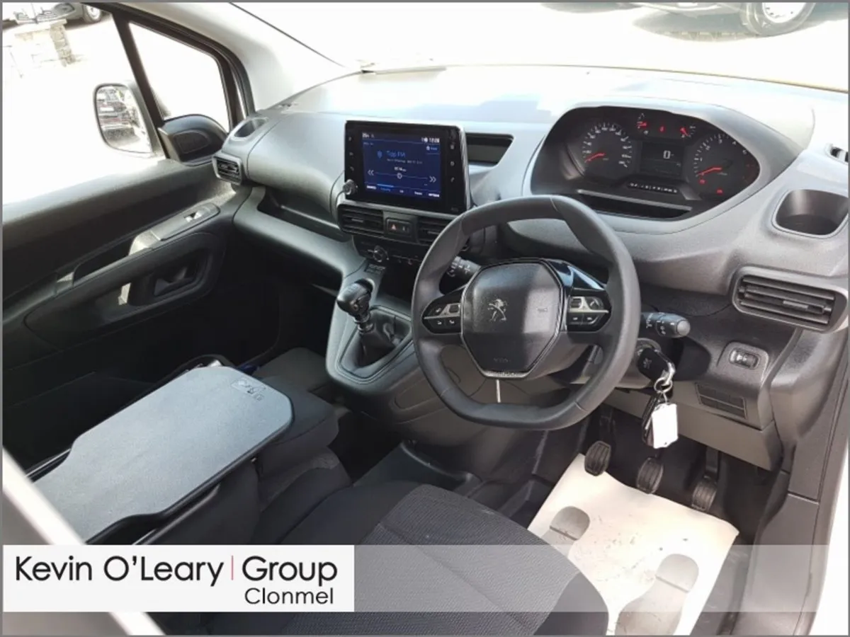 Peugeot Partner Partner Professional Plus1.5 H - Image 2