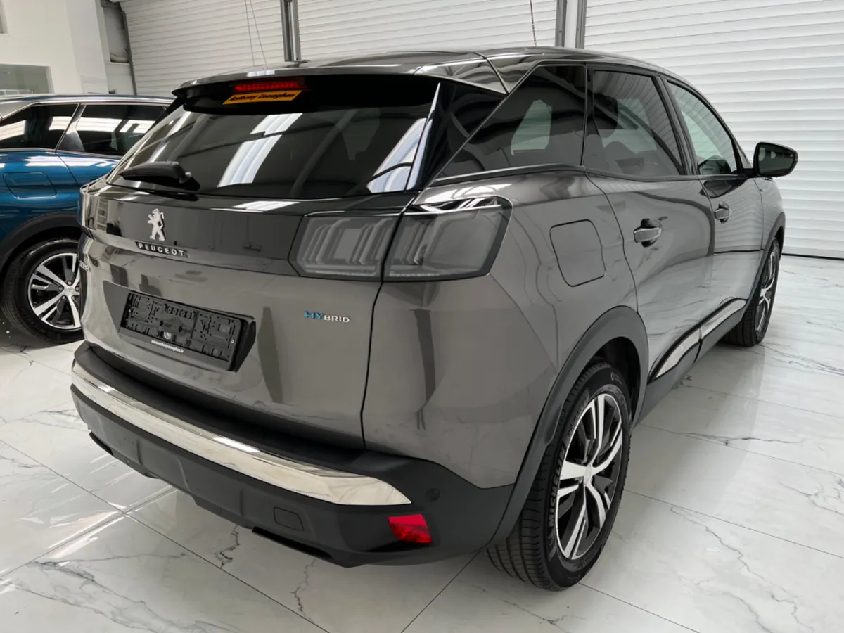 Peugeot 3008 2022 1.6 AUTO phev - Image 2