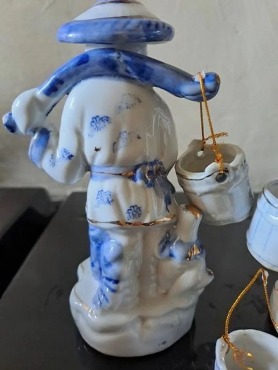 Japanese Fishermen figurines - Image 3