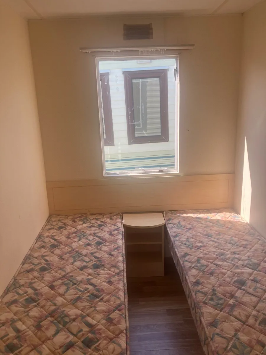 ARE YOU LOOKING FOR A 10FT WIDE 3 BED - Image 3