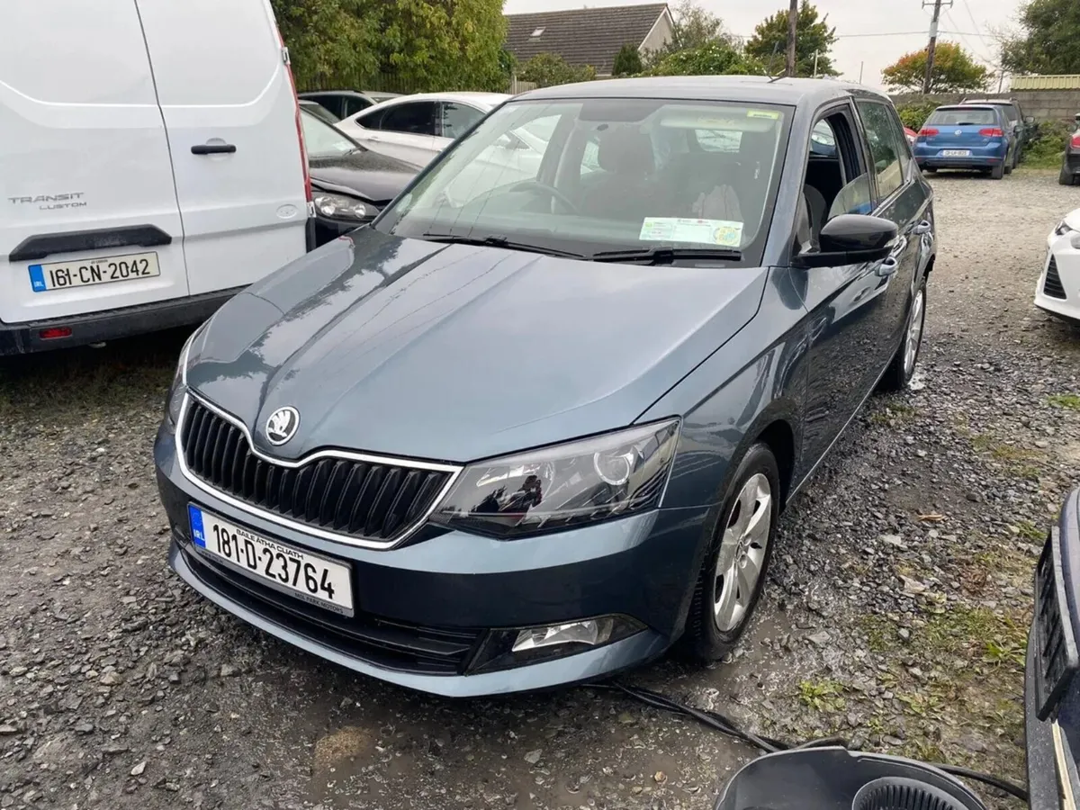 2018 Skoda Fabia 1.0 Petrol Driving - Image 1