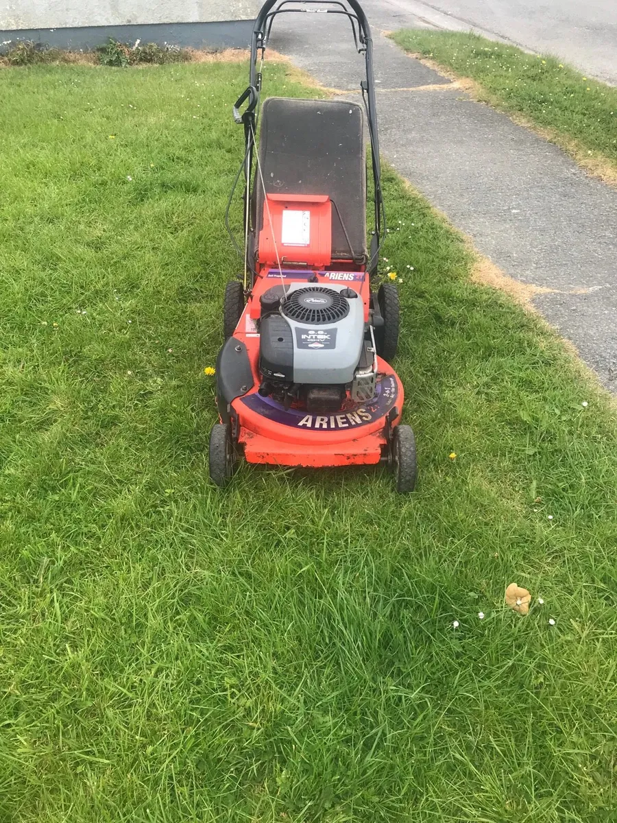 Ariens self drive lawnmower for parts - Image 2