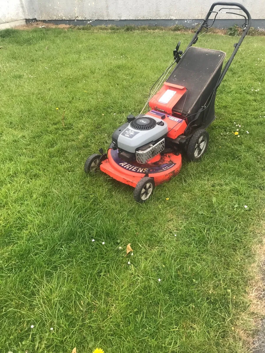 Ariens self drive lawnmower for parts - Image 3