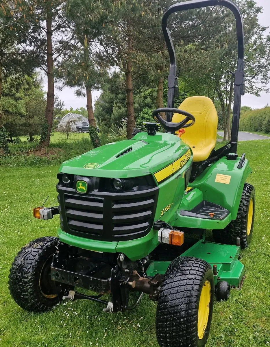 John Deere X758 tractor ride on mower lawnmower - Image 1