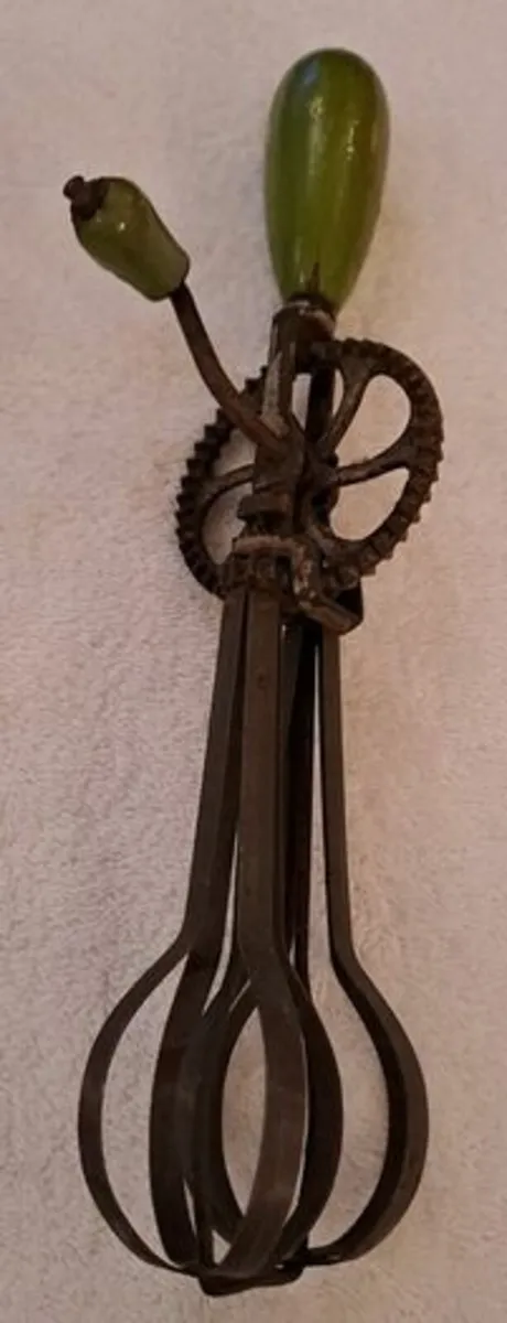 Vintage hand mixer egg whisk - Image 1