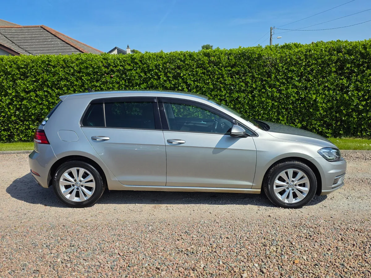 181 Volkswagen Comfortline 49Kms - Image 3
