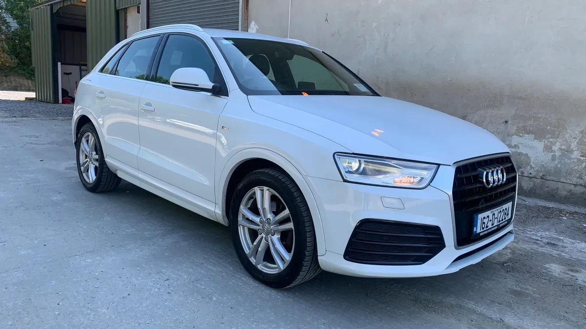 AUDI Q3 2.0  S-LINE. IN ARTIC WHITE - Image 1