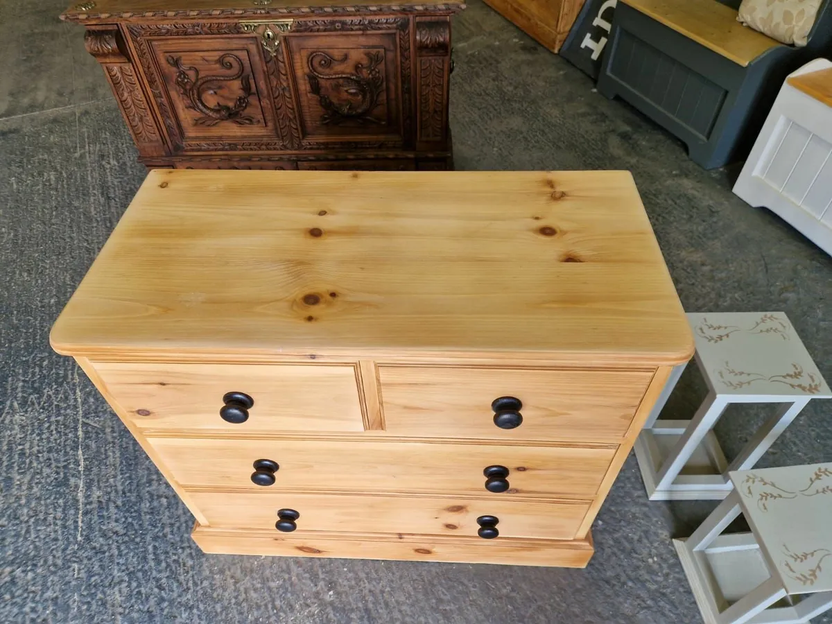 Vintage pine chest of drawers - Image 2