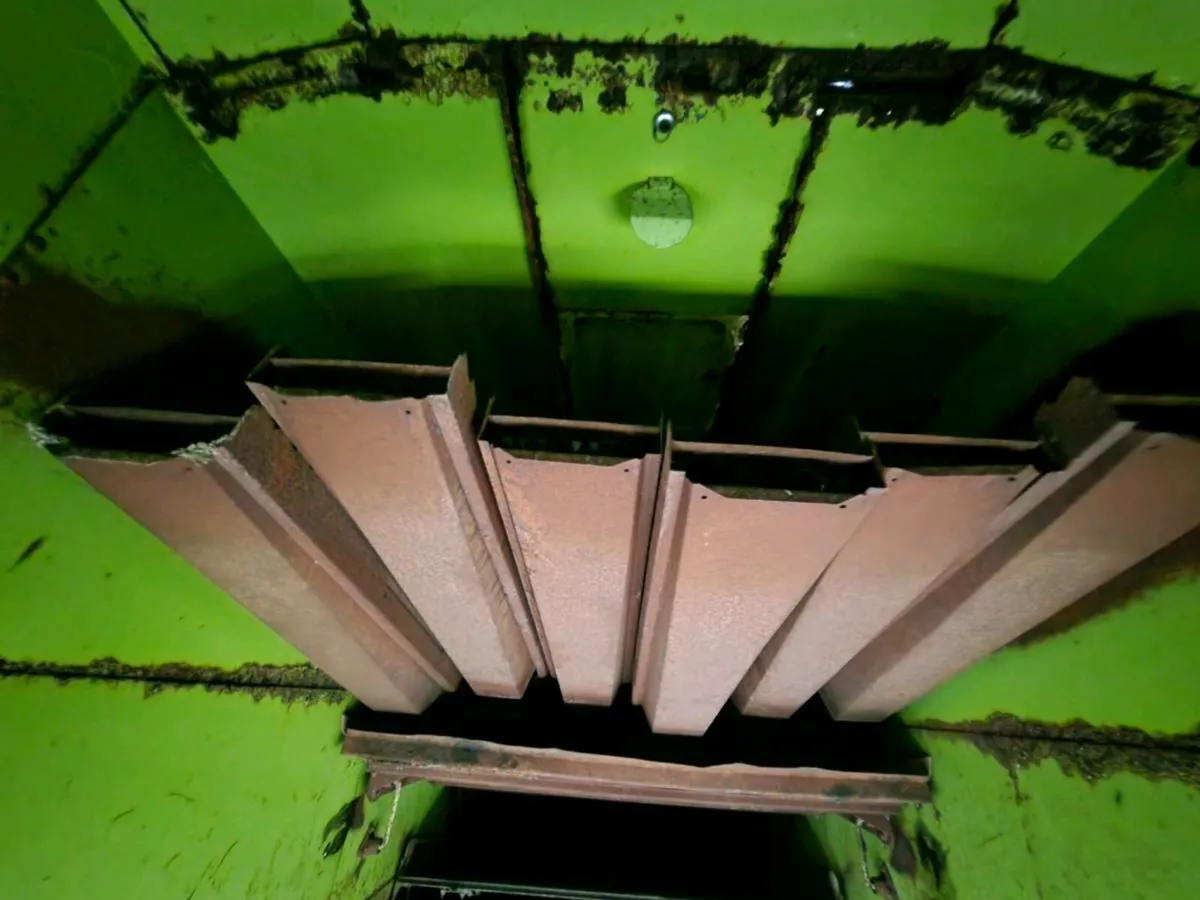 Claas Dominator combine harvester - Image 4