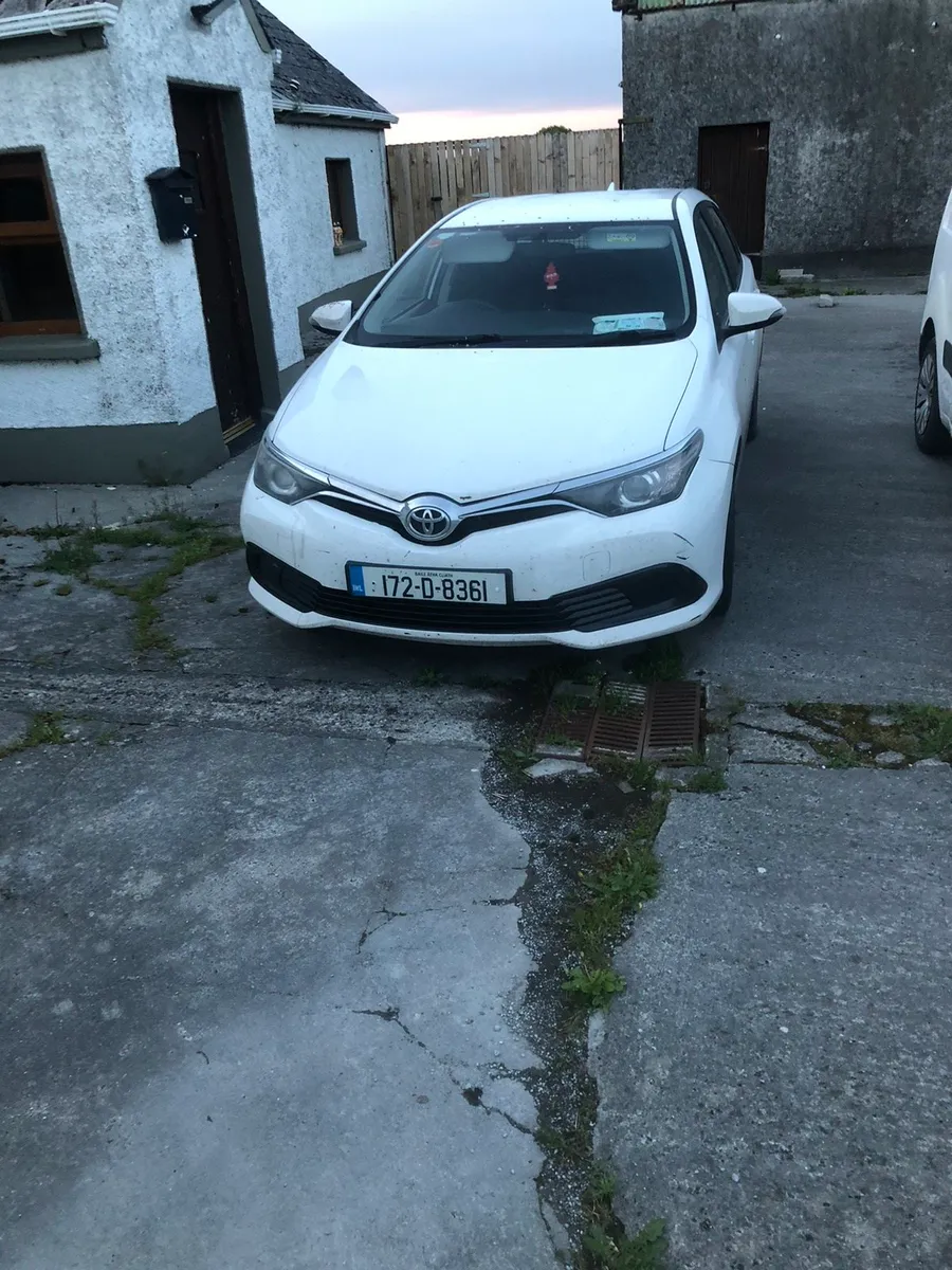 Toyota auris - Image 2