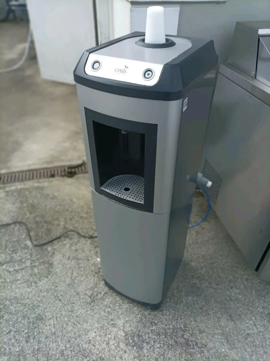 Water cooler - Image 1