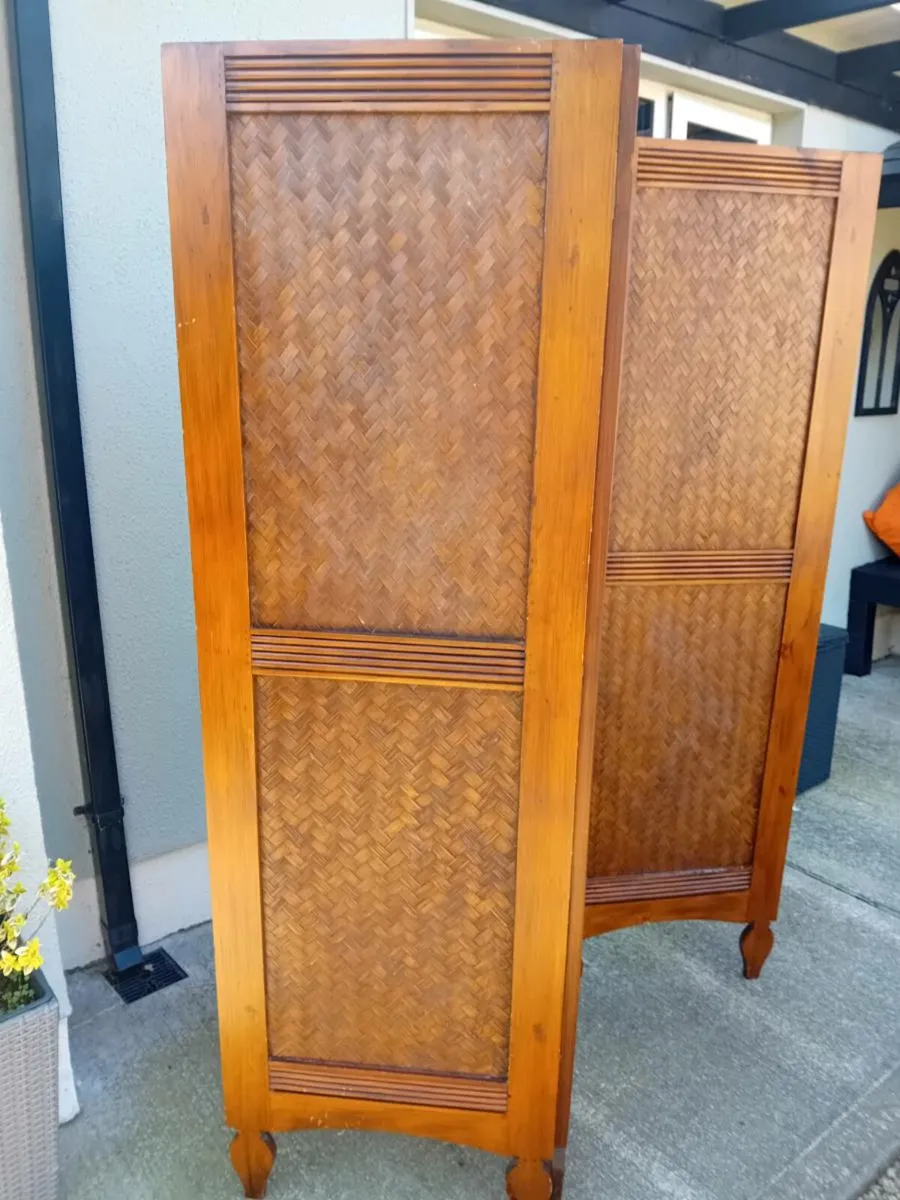 Wooden screen - Image 1