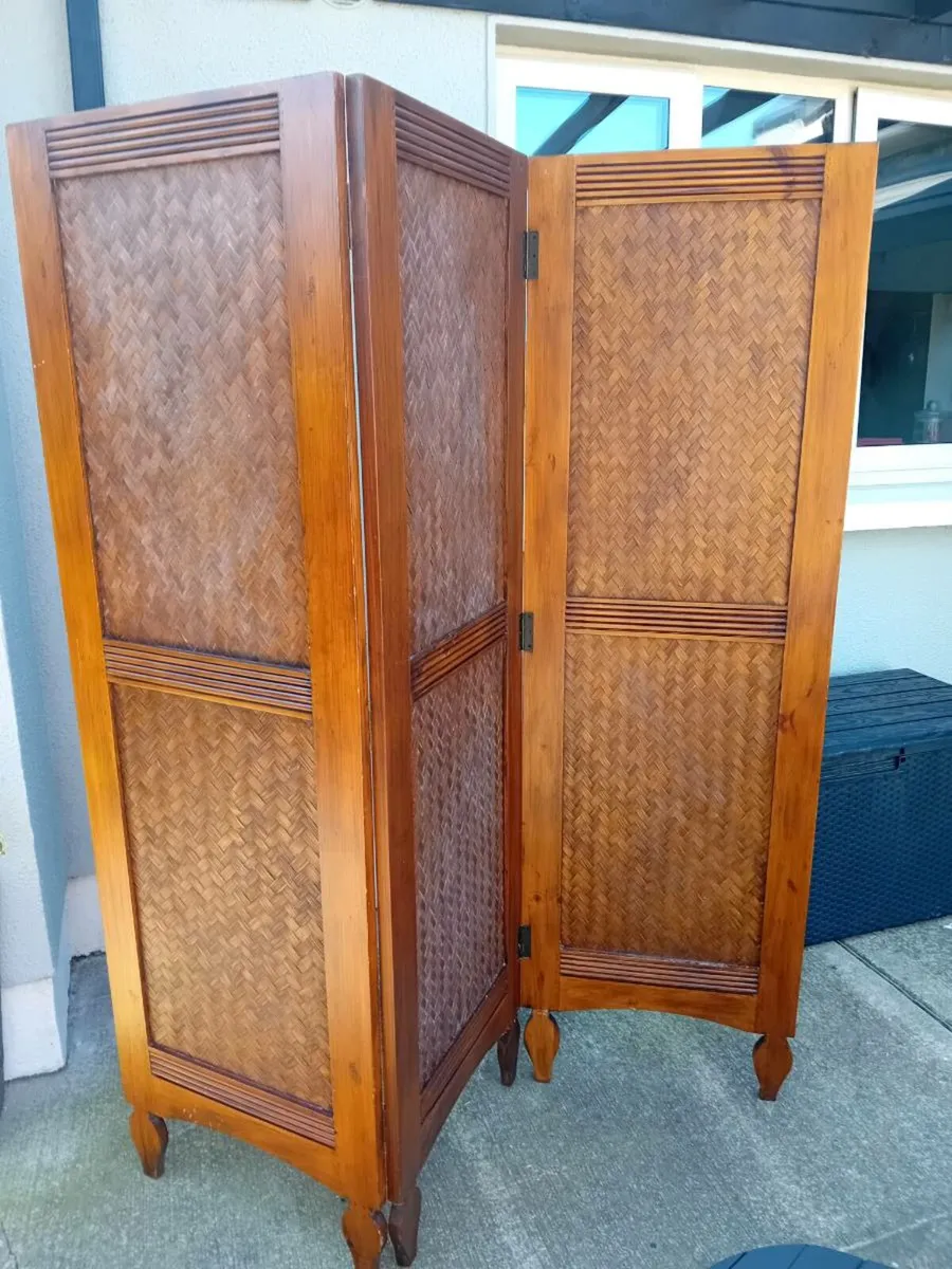 Wooden screen - Image 2