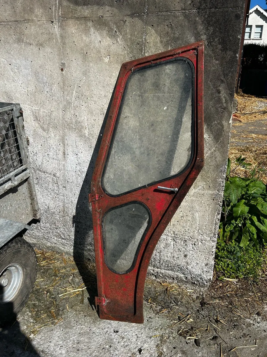 Massey Ferguson 185 doors - Image 2