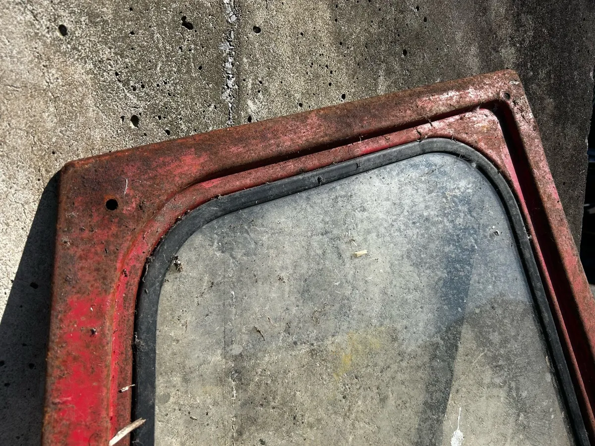 Massey Ferguson 185 doors - Image 3