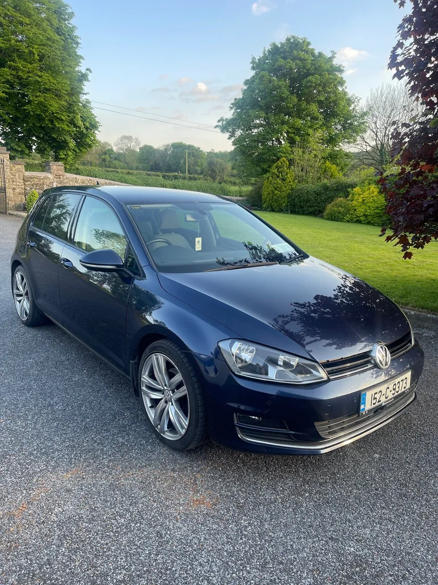 2015 Volkswagen Golf - Image 1