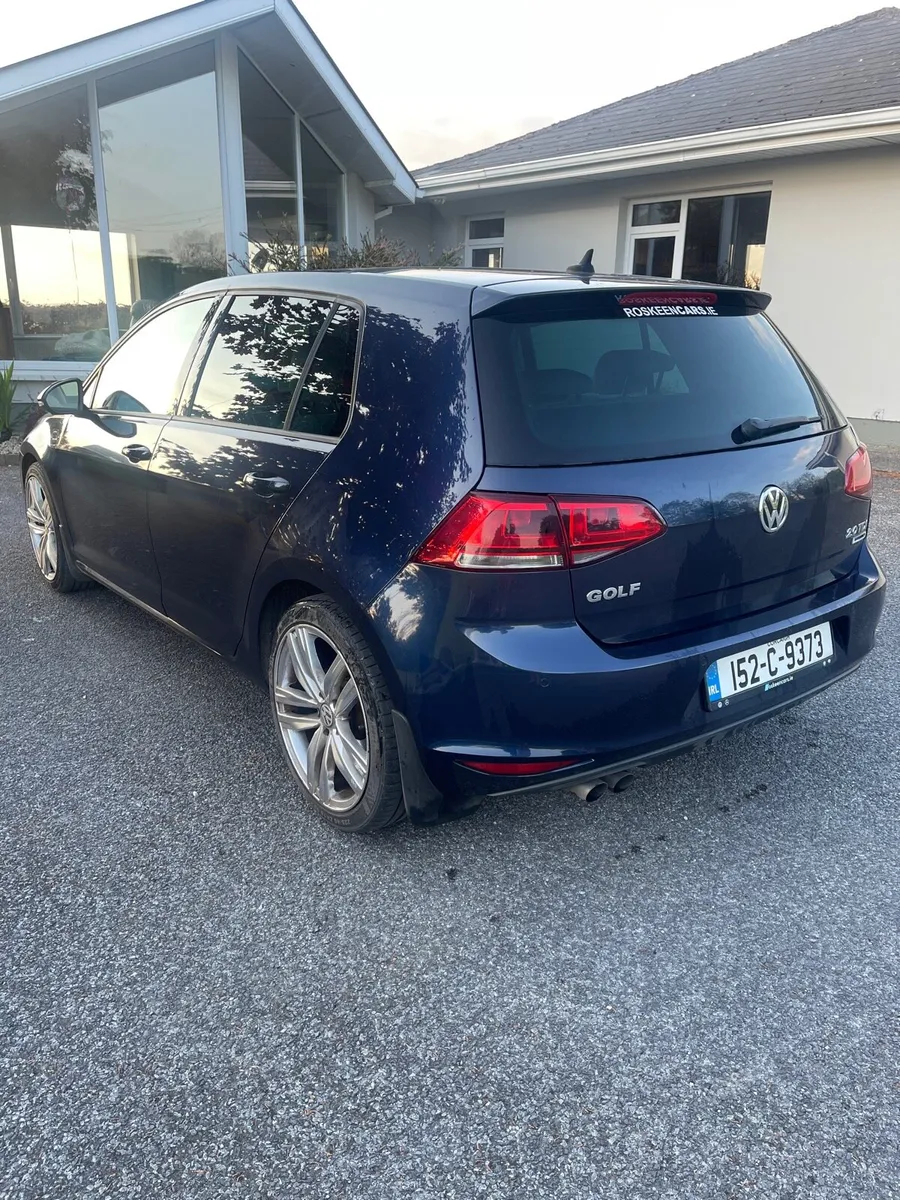 2015 Volkswagen Golf - Image 2