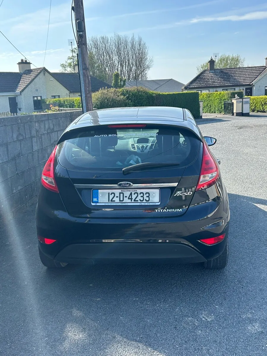 Ford fiesta - Image 4