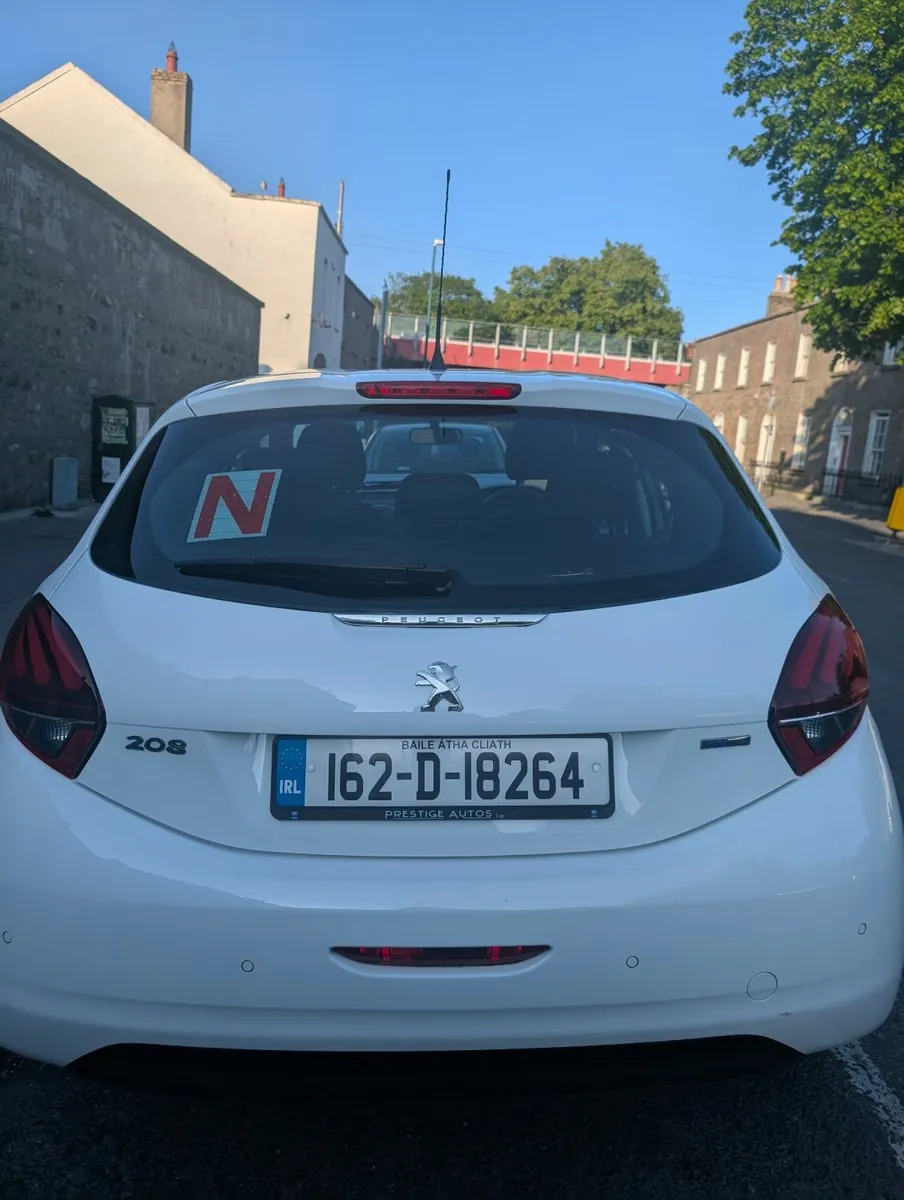 Peugeot 208 2016 - Image 4