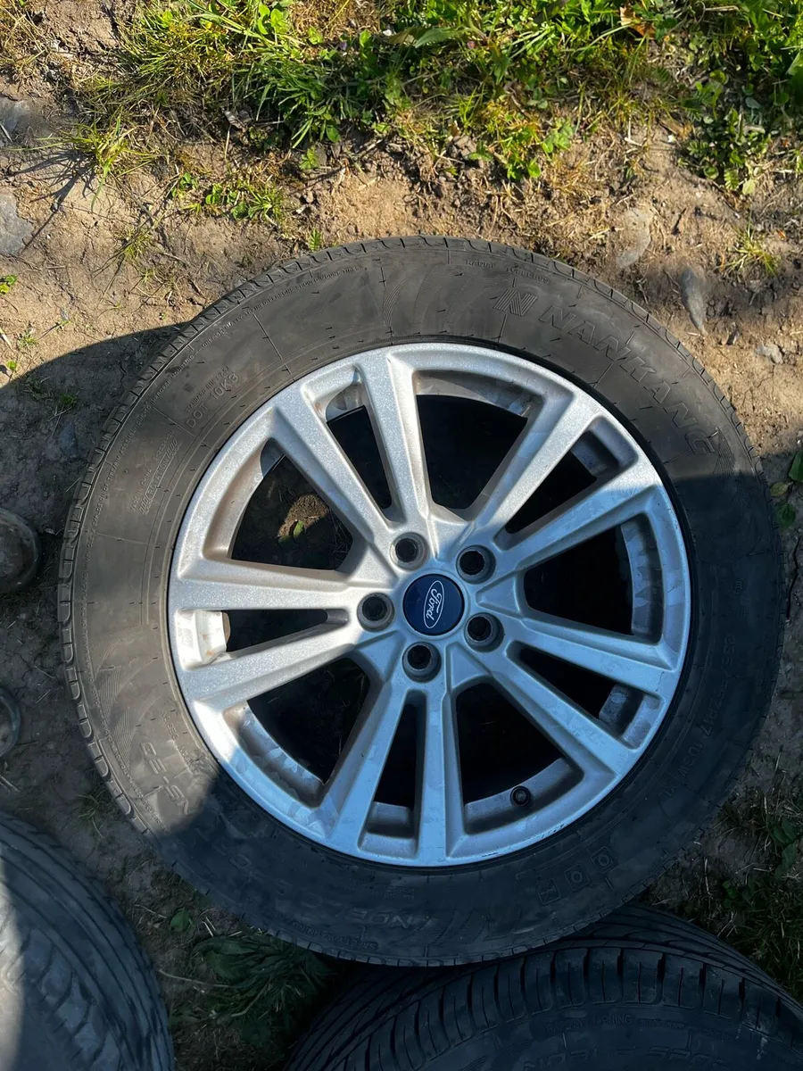Ford Alloys 17 inch Immaculate - Image 1