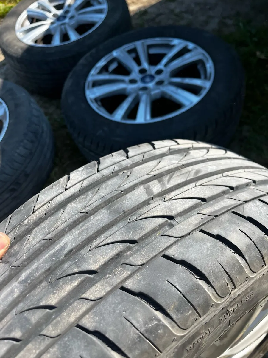 Ford Alloys 17 inch Immaculate - Image 4
