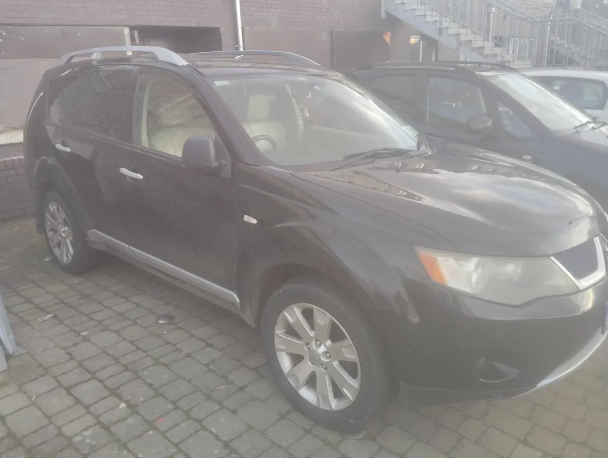 Mitsubishi Outlander 2008 - Image 1