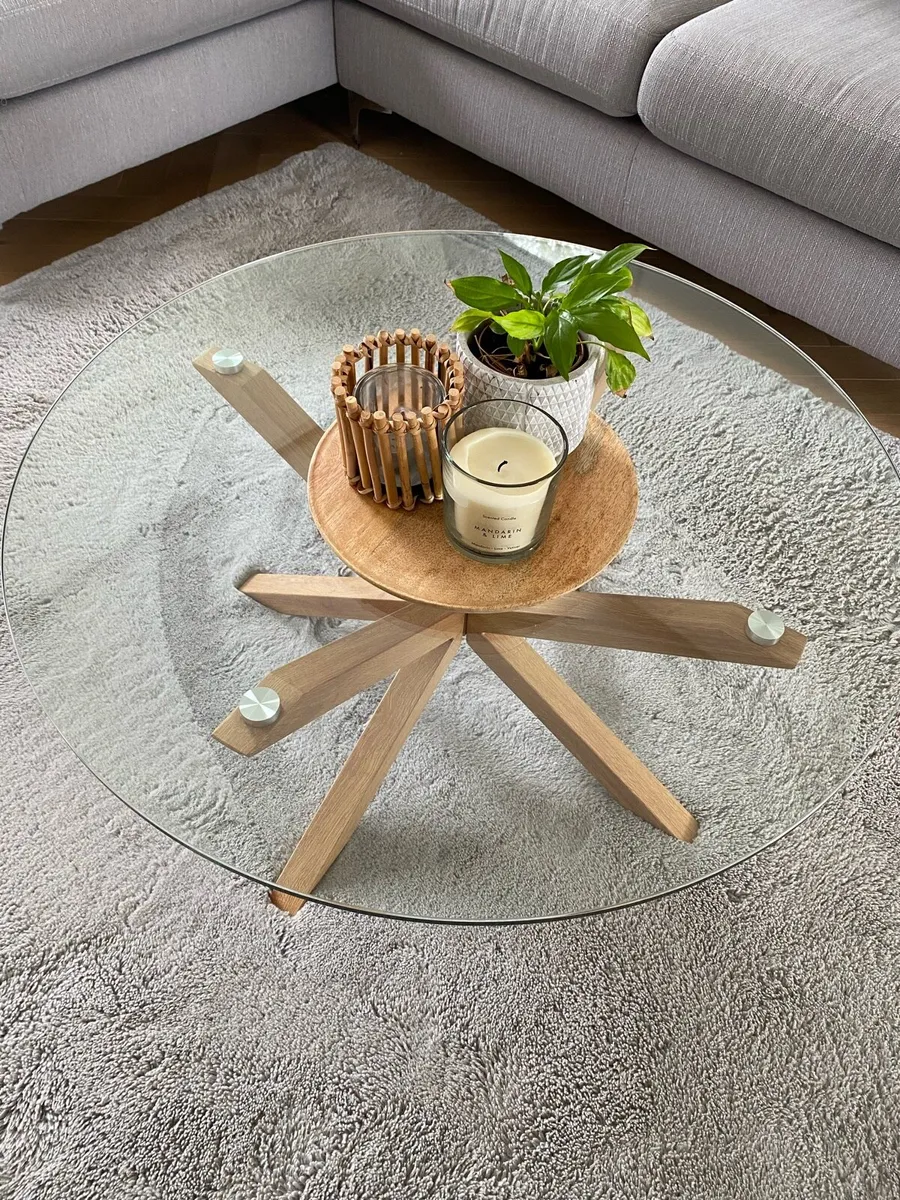 Grey rug and glass coffee table - Image 2