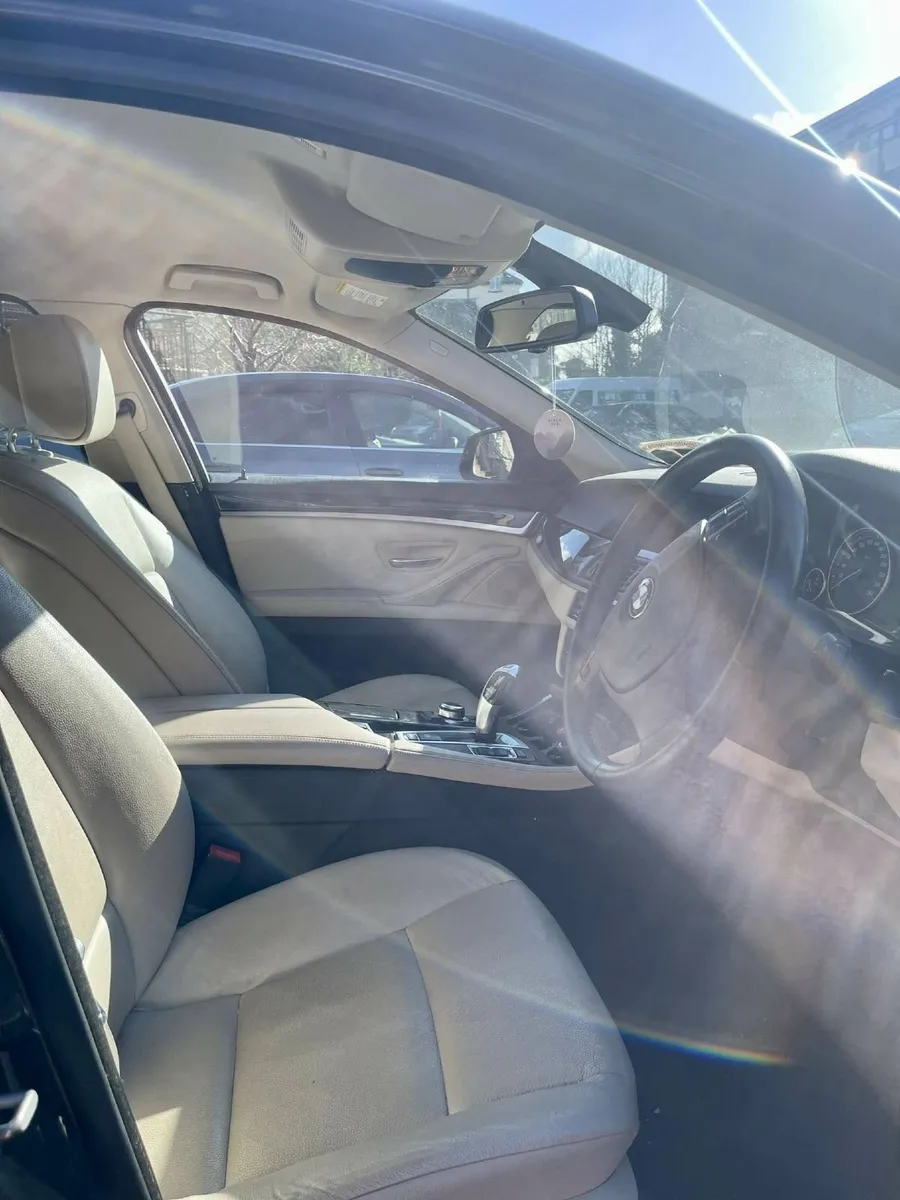 BMW 5-Series 2012 - Image 3