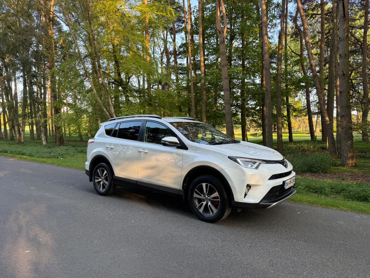 Toyota RAV4 2016 Diesel Luna - Image 1