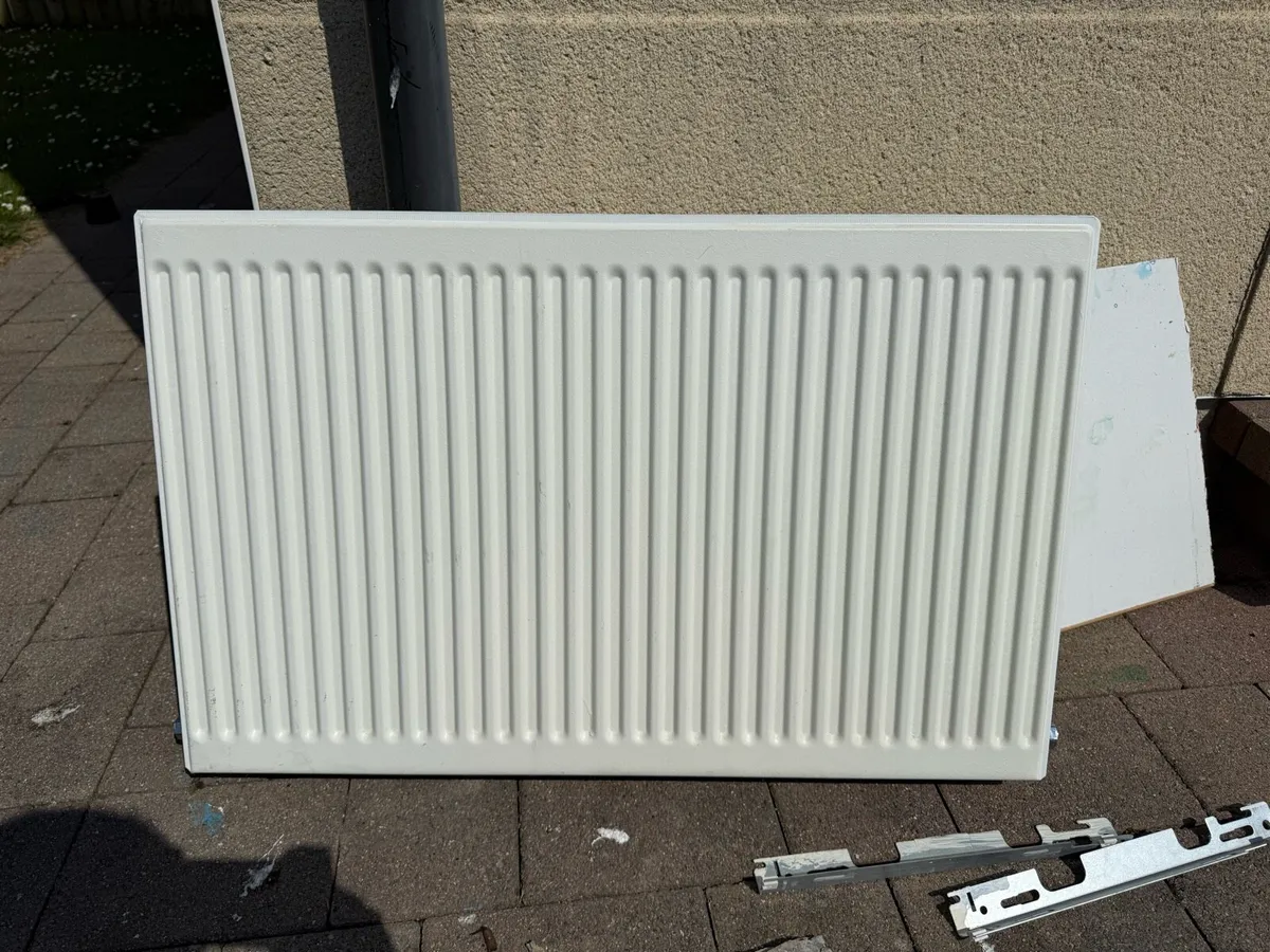 Radiator 800mm - Image 1