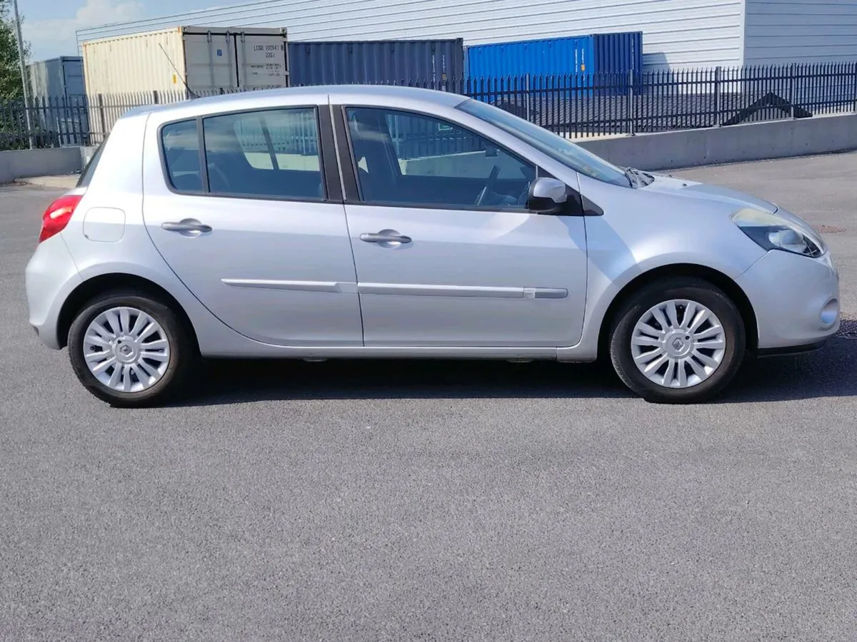 2010 Renault Clio Sport 1.1 petrol low klms - Image 3