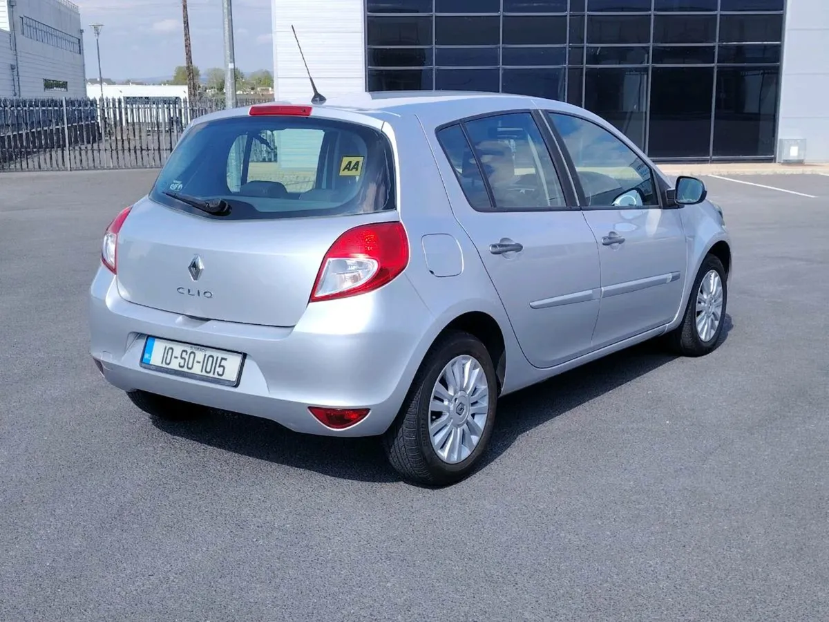 2010 Renault Clio Sport 1.1 petrol low klms - Image 4