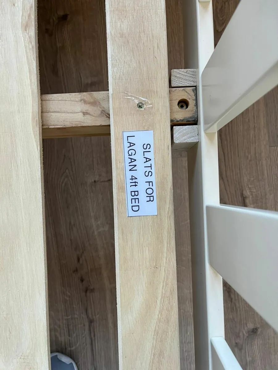 small double bed frame - Image 1