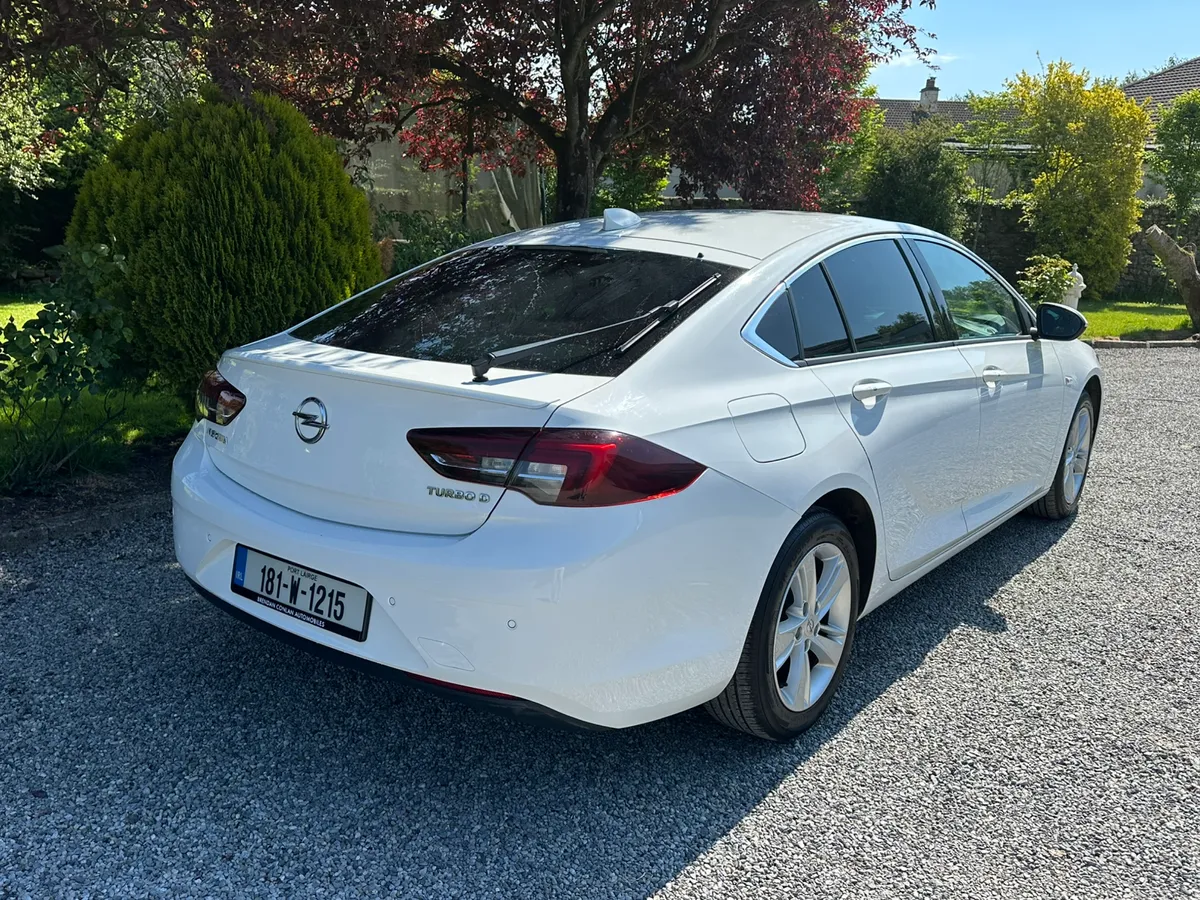 Opel Insignia Hi Spec - Image 3