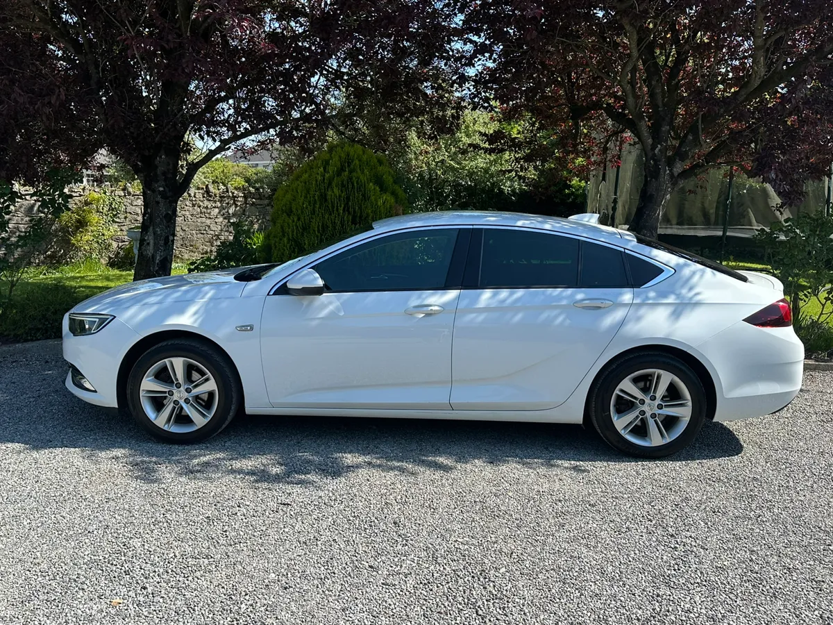 Opel Insignia Hi Spec - Image 4
