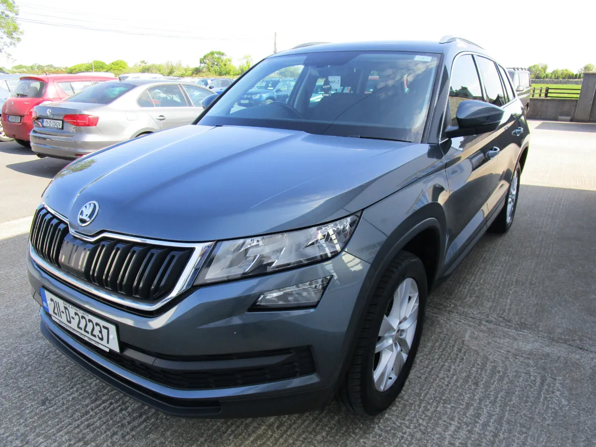 Skoda Kodiaq 2021  Automatic, 7 seats. - Image 3