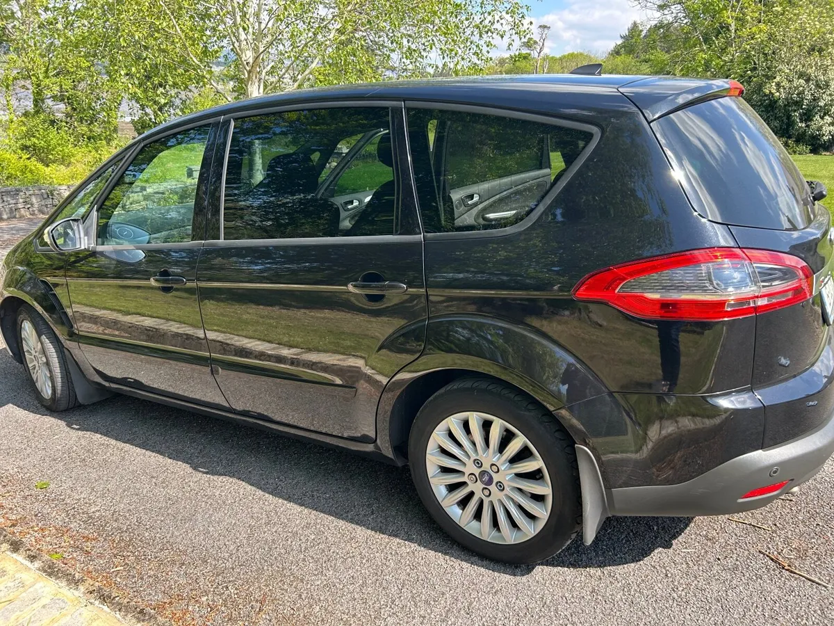 Ford S-Max 2015 2.0d 7 Seater - deposit taken - Image 4