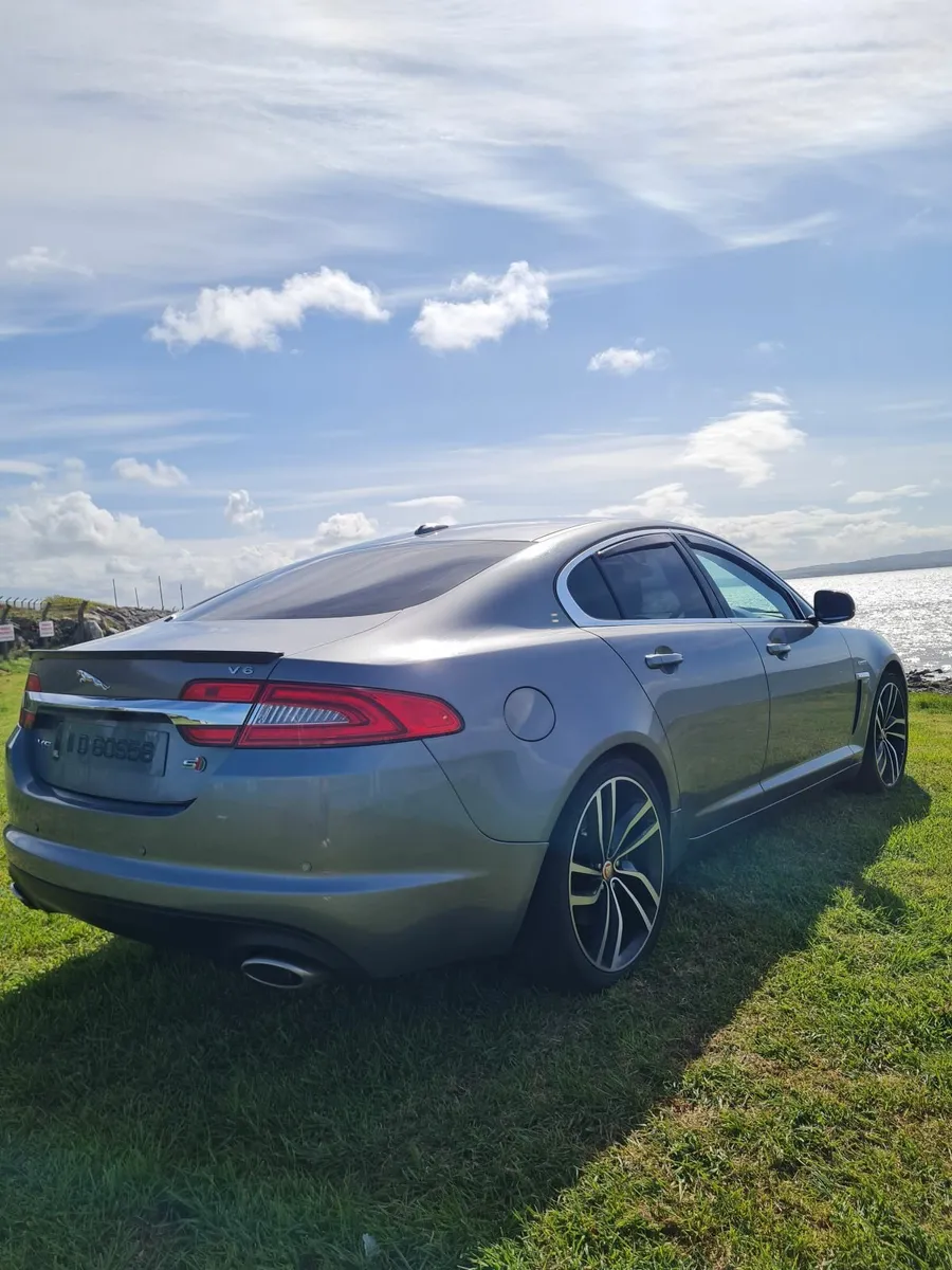 Beautiful Jaguar XF 3.0d V6 - Image 4