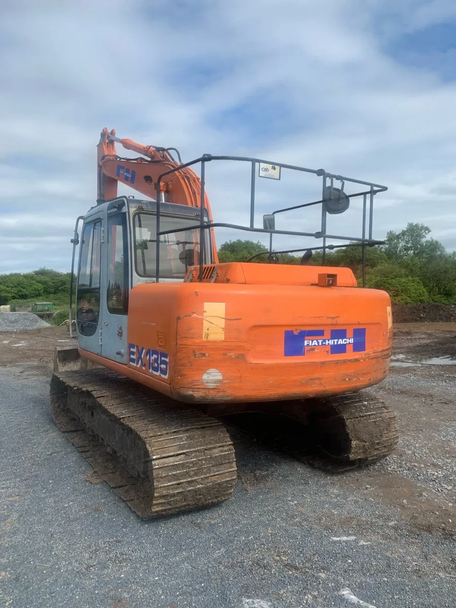 13.5 ton fiat hitachi digger - Image 3