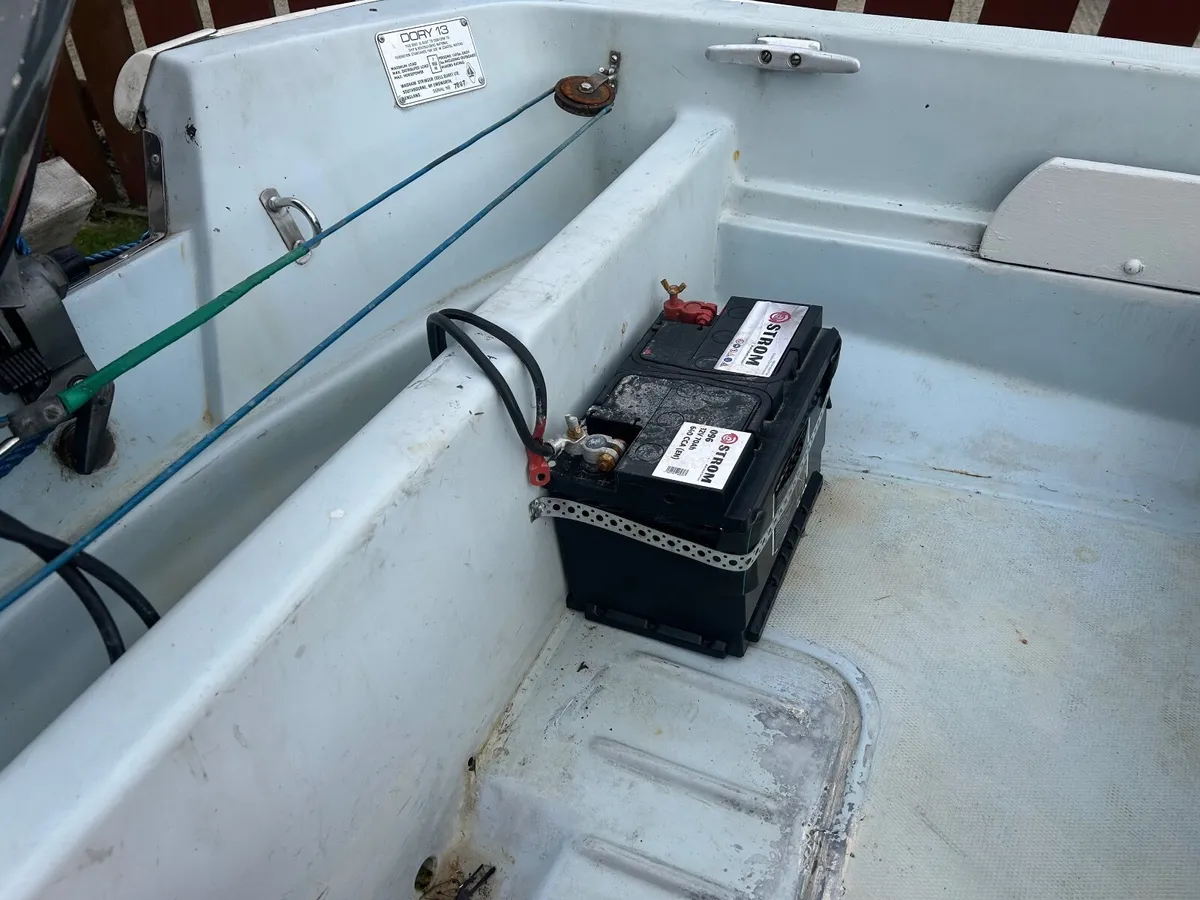 Dory 13 boat - Image 4